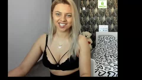 CarlaStaceFun online show from April 27, 2026, 5:49 am