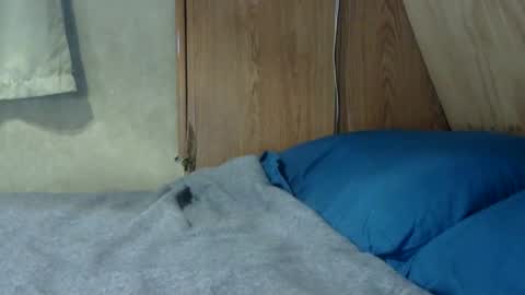 carleeswoman08 online show from March 17, 2026, 1:25 pm