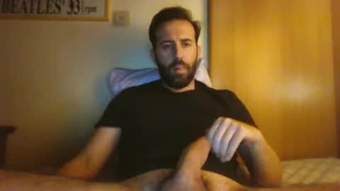 Snapshot of carlosenormeee22 chatting on May 3, 2026, 11:33 pm Carlos Enorme online show from May 3, 2026, 11:33 pm