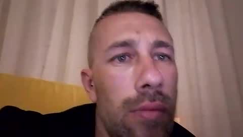 carlosrm440882 online show from February 22, 2026, 7:45 pm