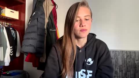 Carlotta4you  online show from January 8, 2025, 11:10 am