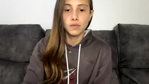 Carlotta4you  online show from February 26, 2025, 6:32 pm