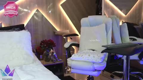 Carla Carla  I am sensual goddes and i was born for loveworshipping and enjoyment. online show from February 21, 2025, 4:40 am
