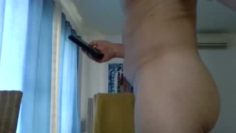 Snapshot of carlss0n chatting on February 8, 2026, 4:43 pm Carls online show from February 8, 2026, 4:43 pm