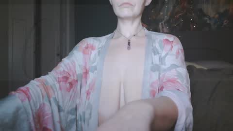 Carly Smiles online show from December 27, 2024, 12:39 am