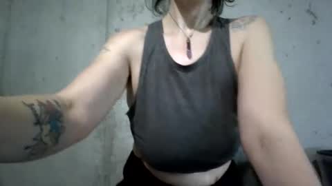 Carly Smiles online show from December 27, 2024, 3:37 pm