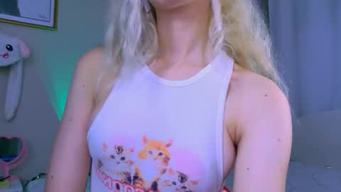 carmen__crybaby online show from September 20, 2025, 5:47 pm