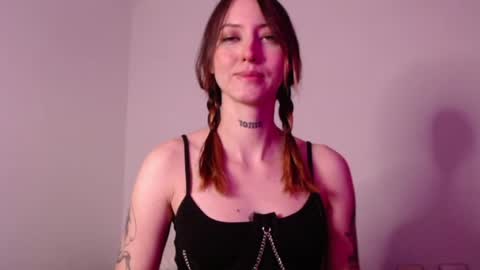 carmennrusso online show from October 12, 2025, 10:31 pm