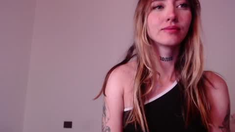 carmennrusso online show from July 30, 2026, 4:50 pm