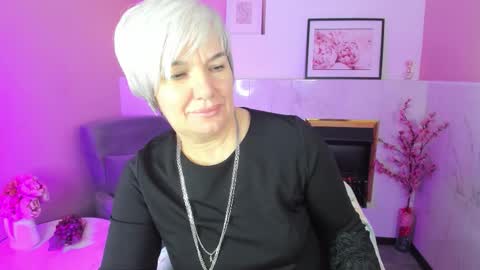 Carmen online show from October 18, 2025, 8:53 pm