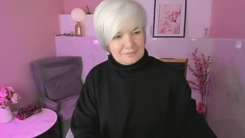 Carmen online show from April 19, 2026, 8:55 pm