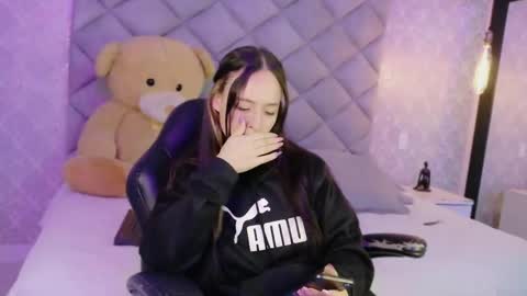 caro_adams1 online show from November 21, 2025, 11:31 am