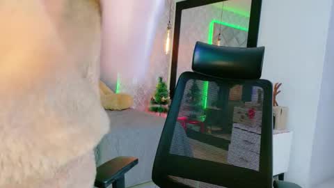 caro_adams1 online show from January 9, 2026, 11:13 am