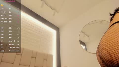    online show from September 24, 2025, 11:46 am