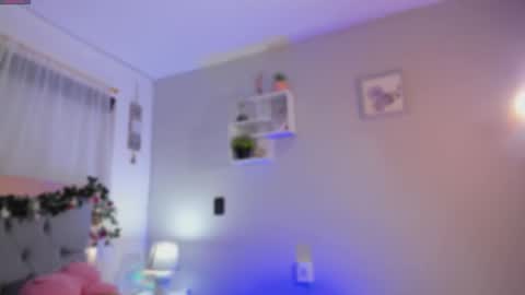 caro_sanchezz online show from November 19, 2025, 11:43 am