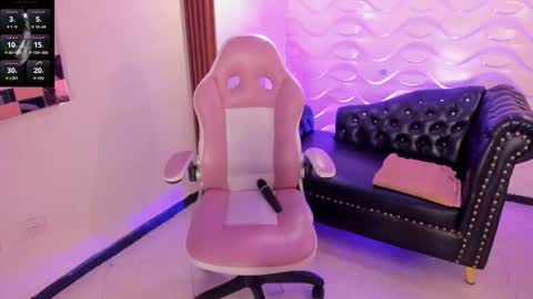 carolina online show from October 17, 2025, 2:15 am