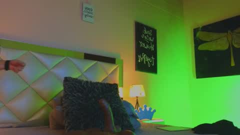 Carolina   online show from December 4, 2024, 12:03 pm