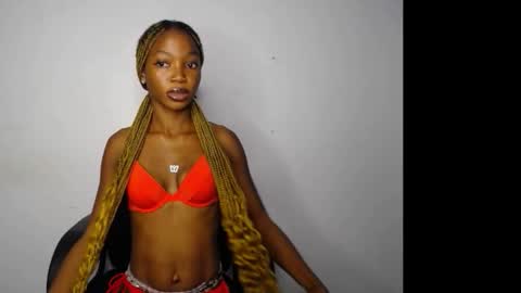 Snapshot of carobaby8 chatting on November 10, 2025, 4:55 am caroline online show from November 10, 2025, 4:55 am