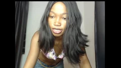 caroline online show from March 15, 2026, 4:18 am