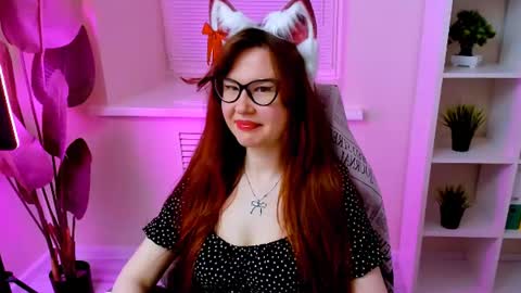 Snapshot of carol_carmen chatting on July 25, 2026, 11:24 pm Carol online show from July 25, 2026, 11:24 pm