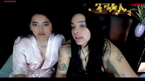 Carolaine01 online show from February 13, 2025, 1:19 am