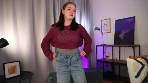 Emely online show from January 9, 2026, 4:21 pm