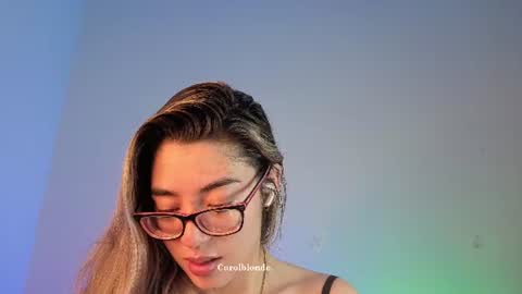 Snapshot of carolblonde chatting on July 25, 2026, 4:10 am Char online show from July 25, 2026, 4:10 am
