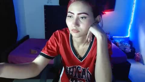 caroli11 online show from November 12, 2025, 6:30 pm