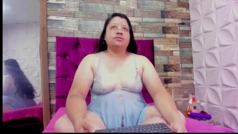 Angie Carolina online show from February 6, 2026, 6:44 pm