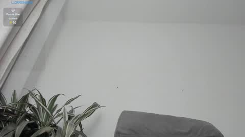 carolina_t online show from January 13, 2025, 1:23 am