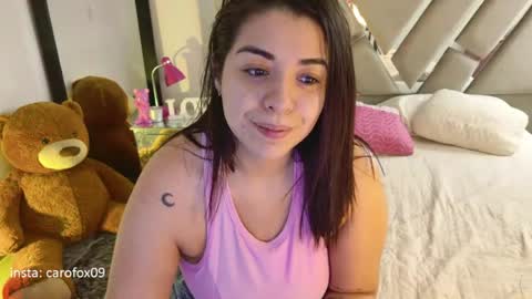 Snapshot of carolinafox_ chatting on July 3, 2026, 5:03 am caroline online show from July 3, 2026, 5:03 am