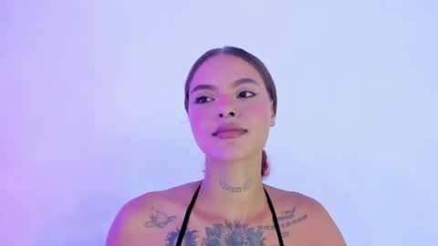 Snapshot of caroline_clark420 chatting on June 7, 2026, 1:54 am Caroline Clark online show from June 7, 2026, 1:54 am