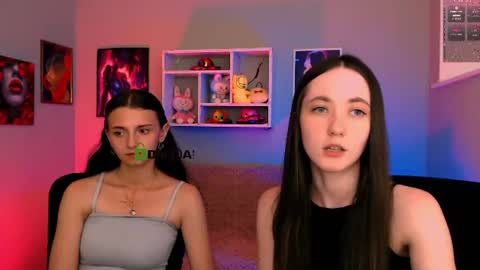 Snapshot of caroline_honeyy chatting on July 1, 2026, 7:57 pm Caroline online show from July 1, 2026, 7:57 pm