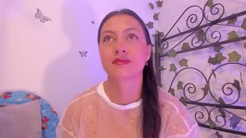 caroline_millerr online show from February 24, 2026, 8:34 am