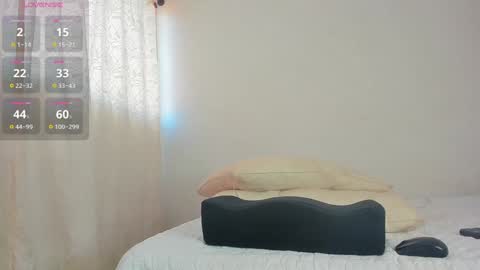 Snapshot of caroline_tovar_ chatting on December 10, 2024, 8:05 pm Caroline Tovar   Lovense is active my orgasms in your hands Give me more pleasure and make me cum online show from December 10, 2024, 8:05 pm