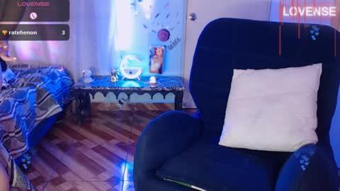 Snapshot of carolineblich chatting on January 15, 2025, 11:08 pm Carolin Blich online show from January 15, 2025, 11:08 pm