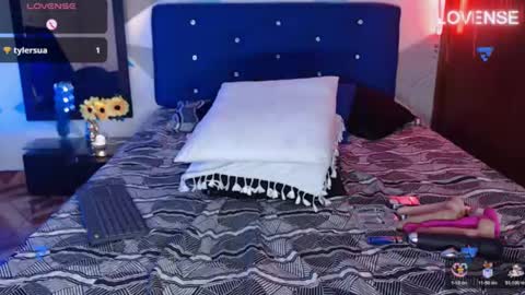 Snapshot of carolineblich chatting on January 31, 2025, 8:12 pm Carolin Blich online show from January 31, 2025, 8:12 pm