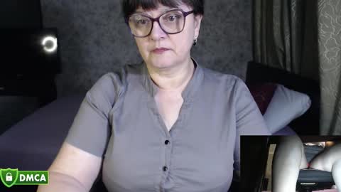 CarolineDream  online show from September 18, 2025, 5:15 pm