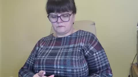 CarolineDream  online show from November 17, 2025, 6:19 am