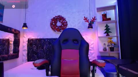 Snapshot of carolinescoth_dl chatting on December 14, 2024, 7:14 pm Caroline Scoth online show from December 14, 2024, 7:14 pm