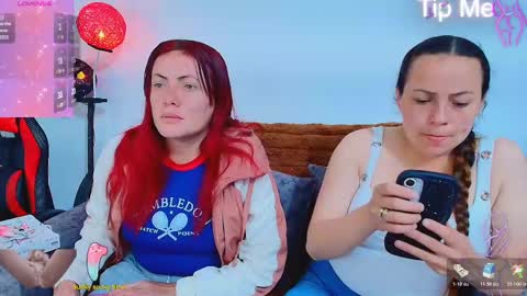 Carolinhe  online show from November 22, 2025, 12:26 pm