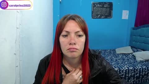 Carolinhe  online show from April 8, 2026, 10:04 am