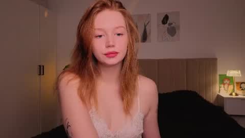 Snapshot of carolinnk chatting on June 13, 2026, 9:35 pm Caro online show from June 13, 2026, 9:35 pm