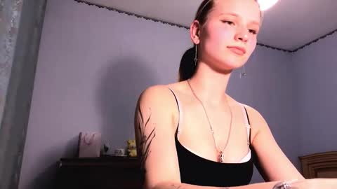 Snapshot of carollgalle chatting on February 26, 2026, 2:16 pm Carolina online show from February 26, 2026, 2:16 pm