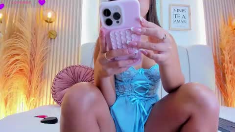 Carol Rivera  online show from October 20, 2025, 7:25 pm