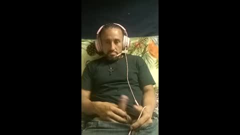 carrilloeverardo219 online show from March 27, 2026, 4:40 am