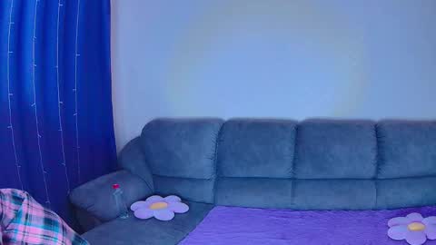 Nancy 3 online show from April 18, 2026, 12:42 pm