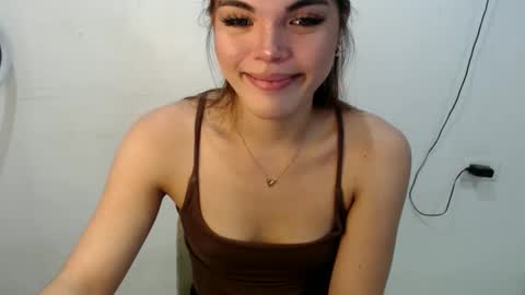 Snapshot of carsongrays chatting on December 17, 2025, 4:29 am Carson online show from December 17, 2025, 4:29 am