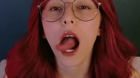 Snapshot of casandra_busting chatting on June 27, 2026, 2:49 am Casandra online show from June 27, 2026, 2:49 am