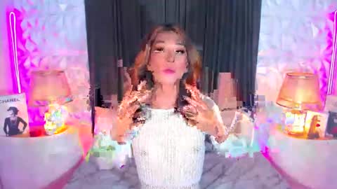 casandrawilson online show from December 16, 2024, 4:05 pm